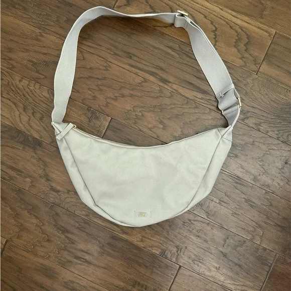 July Crescent Cream Shoulder Bag - Picture 2 of 7